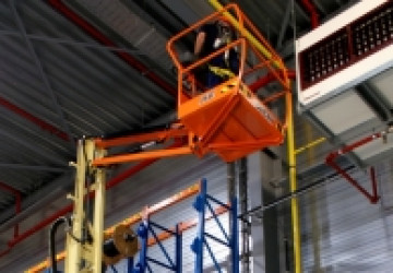 Electric 4x2 Mobile Vertical Mast Lifts